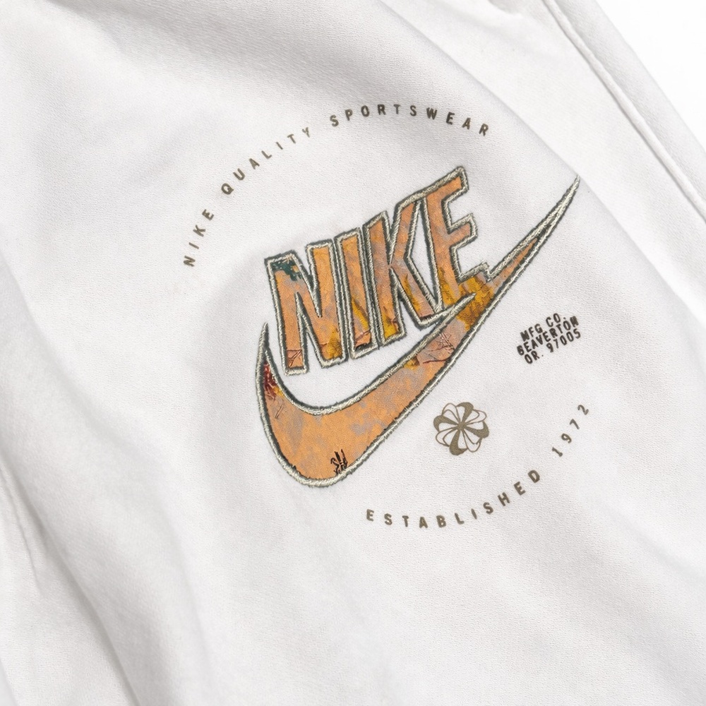Nike Men's Cream Quilted-Knee Joggers with Logo - Picture 3 of 3
